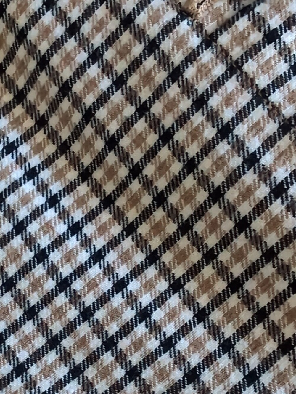 H&M Plaid Mini Skirt in Beige, Black and Brown - Picture 3 of 6